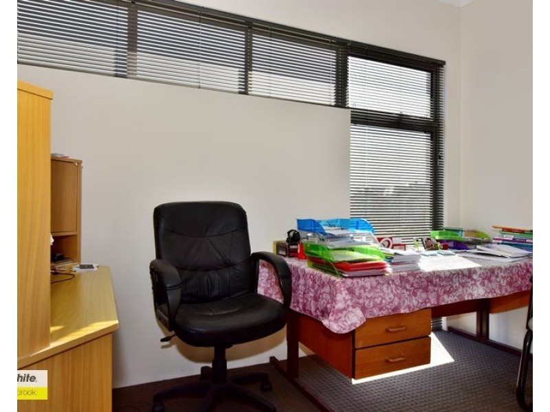 15 Riverland Drive, Ellenbrook WA 6069