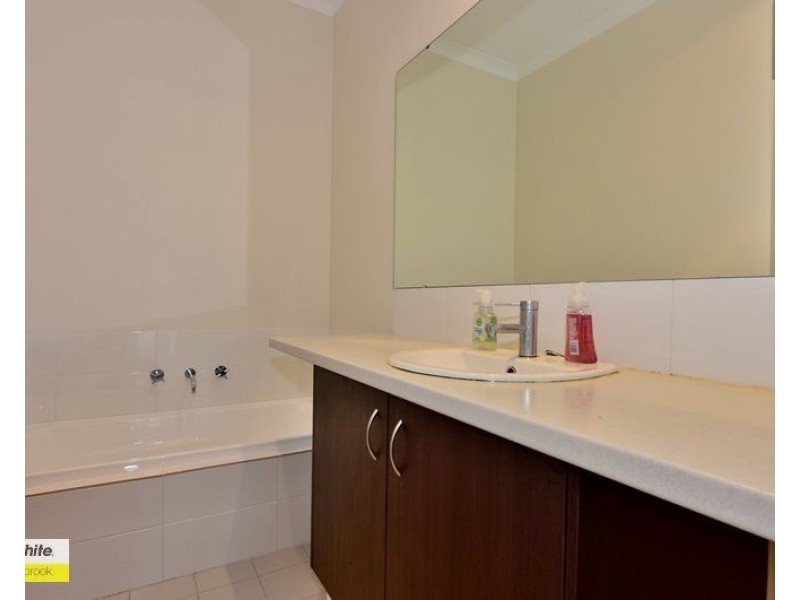 15 Riverland Drive, Ellenbrook WA 6069