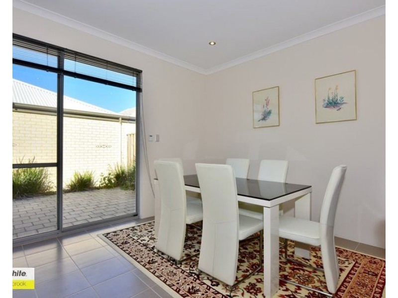 15 Riverland Drive, Ellenbrook WA 6069