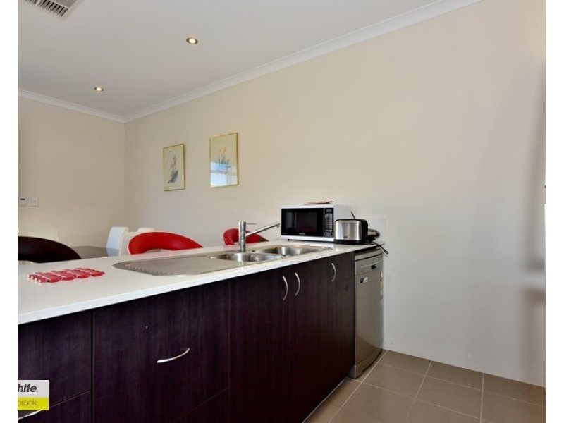 15 Riverland Drive, Ellenbrook WA 6069