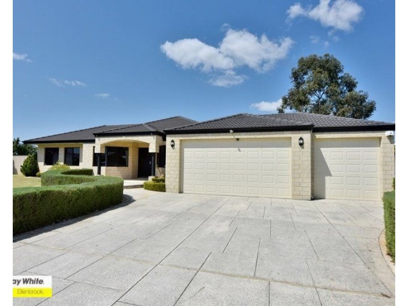 3 Horseshoe Circuit, Henley Brook WA 6055
