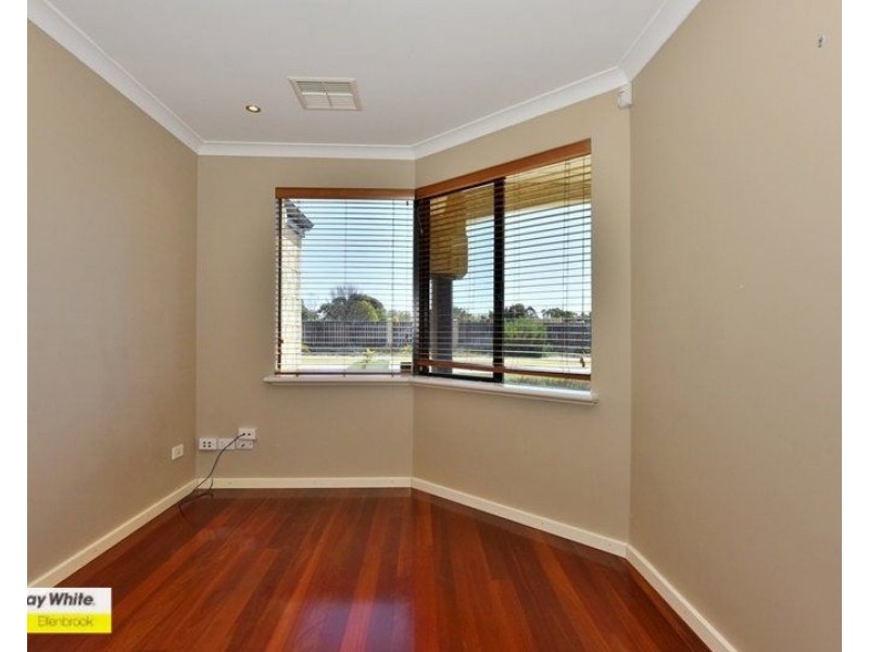 3 Horseshoe Circuit, Henley Brook WA 6055