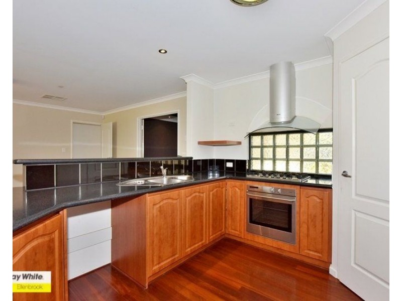 3 Horseshoe Circuit, Henley Brook WA 6055