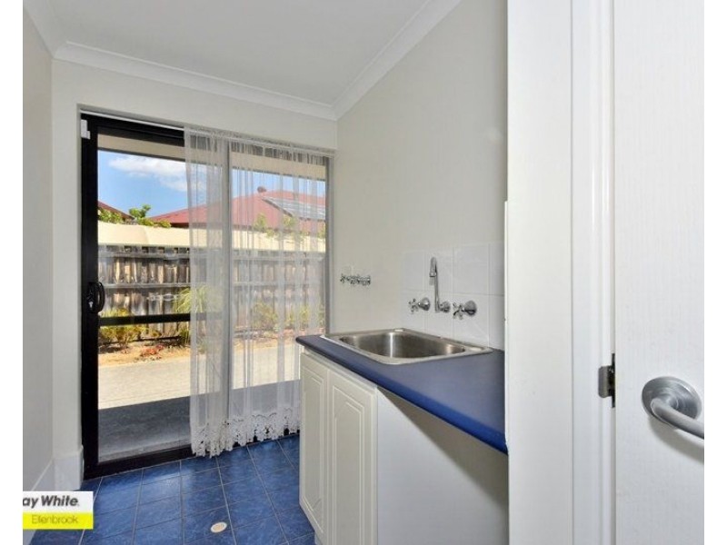 3 Horseshoe Circuit, Henley Brook WA 6055