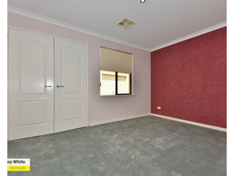 3 Horseshoe Circuit, Henley Brook WA 6055