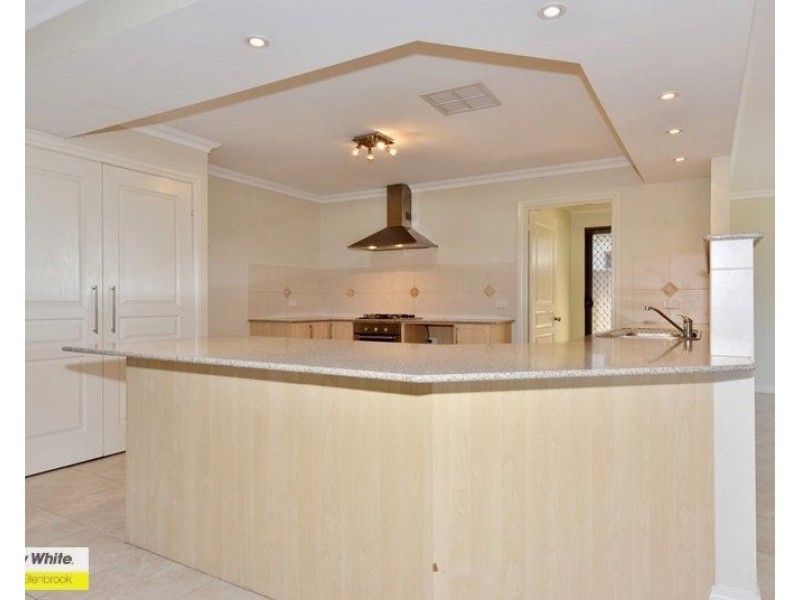 23 Balsam Mews, Aveley WA 6069