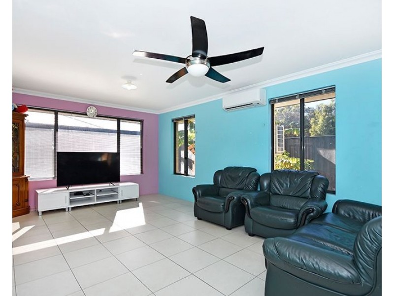 4 Minikin Drive, Aveley WA 6069