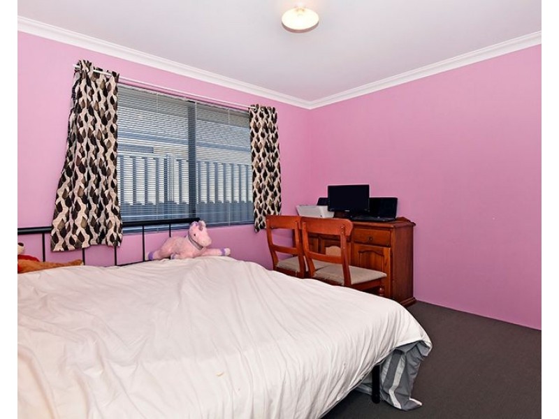 4 Minikin Drive, Aveley WA 6069