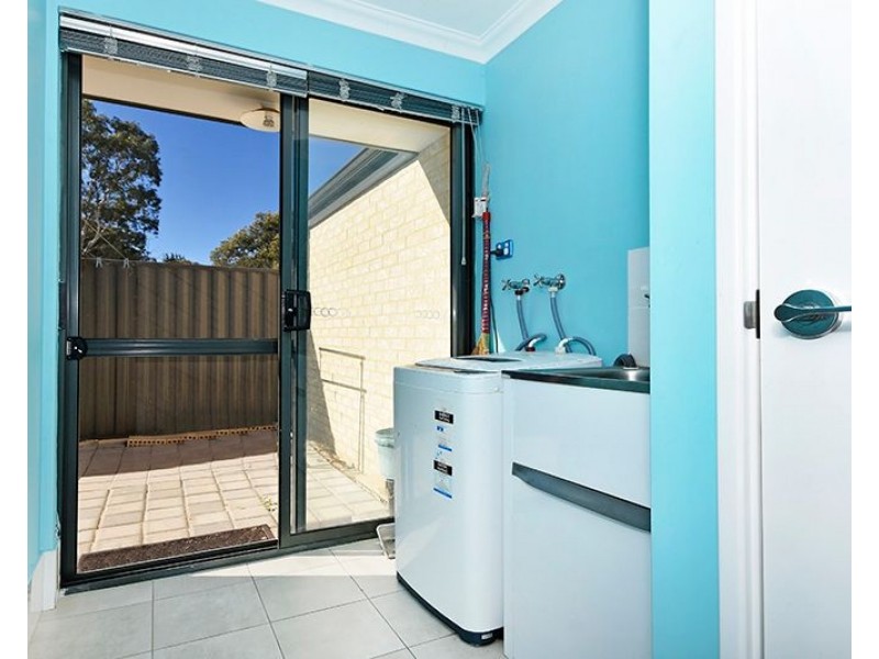 4 Minikin Drive, Aveley WA 6069