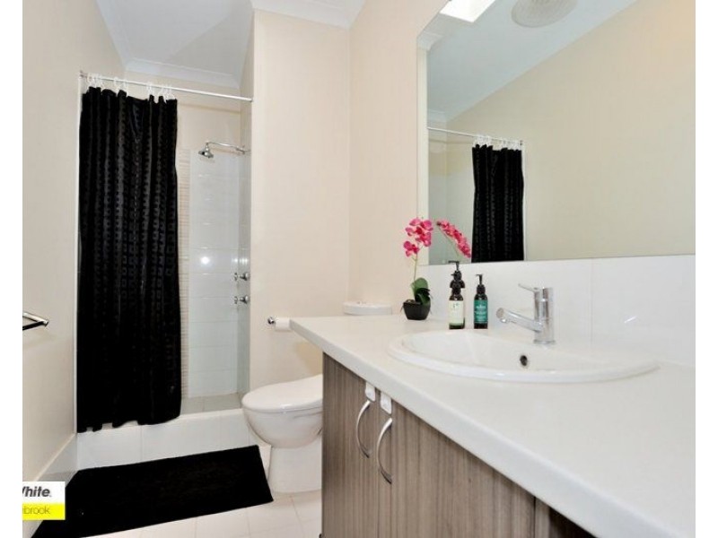 71 Stanbury Crescent, Ellenbrook WA 6069