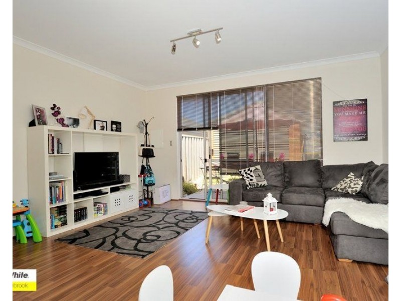 71 Stanbury Crescent, Ellenbrook WA 6069
