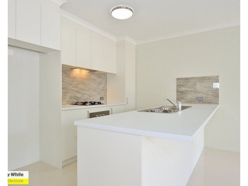 131 Bordeaux Lane, Ellenbrook WA 6069