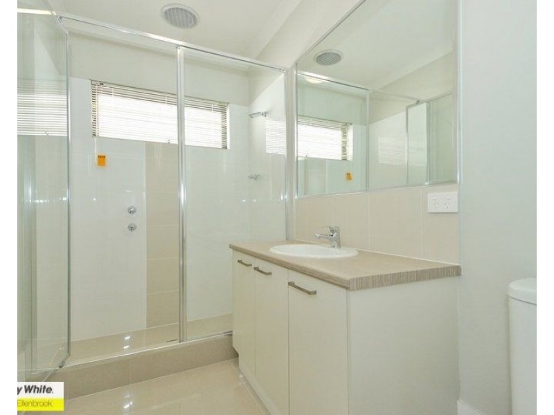 131 Bordeaux Lane, Ellenbrook WA 6069