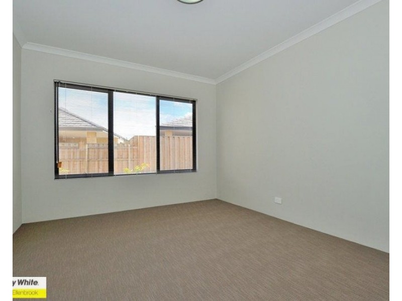 131 Bordeaux Lane, Ellenbrook WA 6069