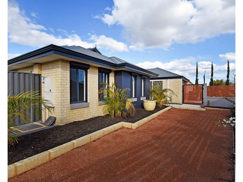 14 Pasalich Bend, Aveley WA 6069