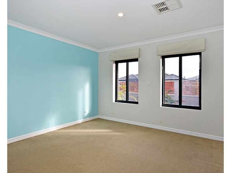 14 Pasalich Bend, Aveley WA 6069