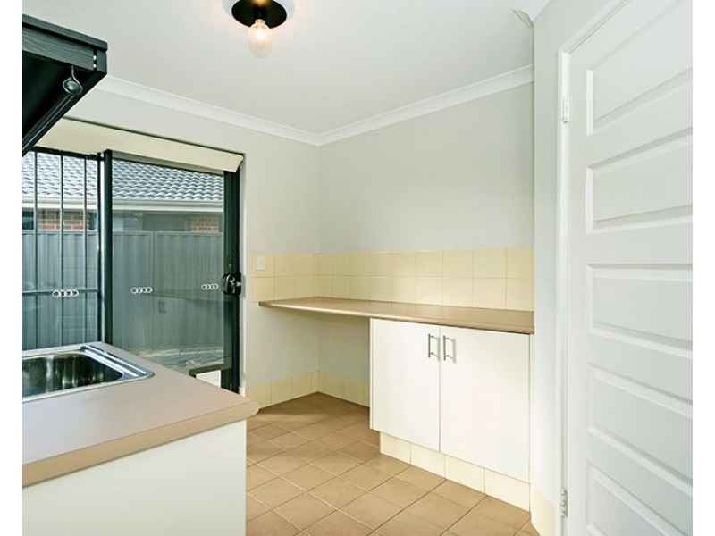14 Pasalich Bend, Aveley WA 6069