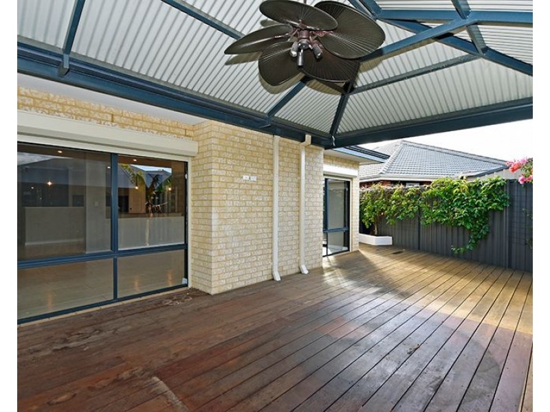 14 Pasalich Bend, Aveley WA 6069