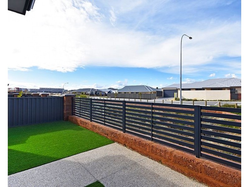 67 Waldeck Road, Caversham WA 6055