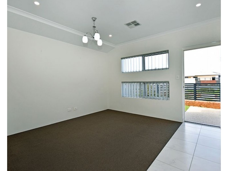 67 Waldeck Road, Caversham WA 6055