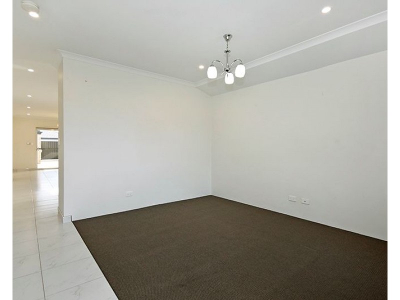 67 Waldeck Road, Caversham WA 6055