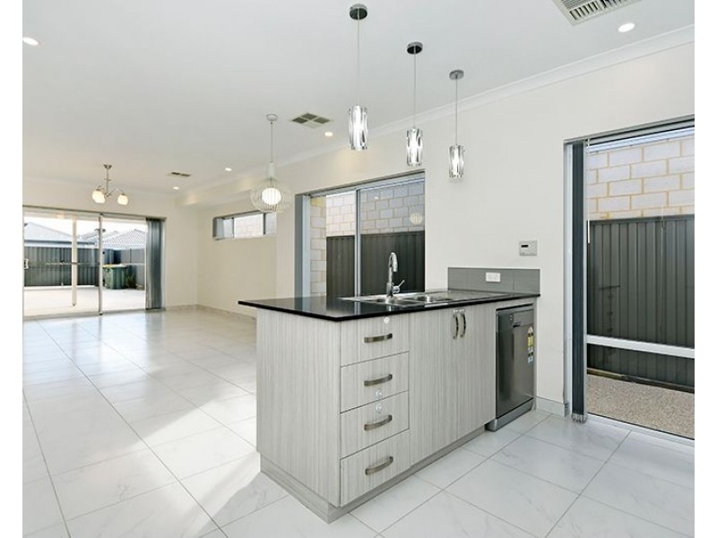 67 Waldeck Road, Caversham WA 6055