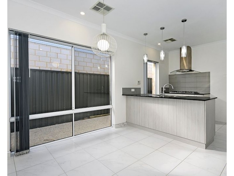 67 Waldeck Road, Caversham WA 6055