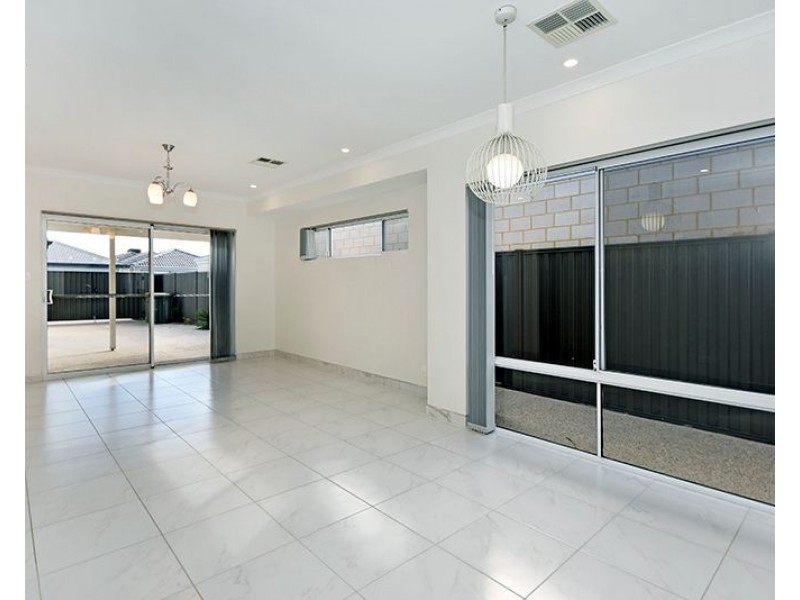 67 Waldeck Road, Caversham WA 6055