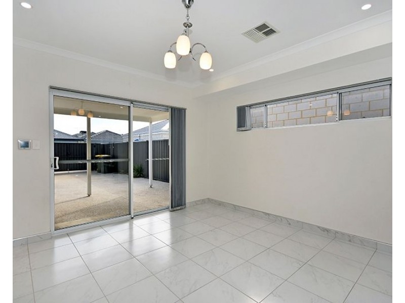 67 Waldeck Road, Caversham WA 6055