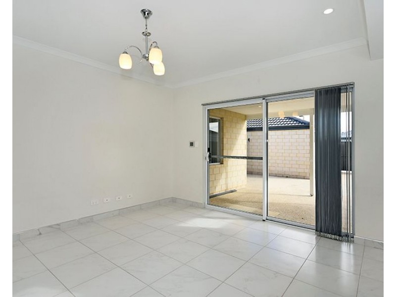67 Waldeck Road, Caversham WA 6055