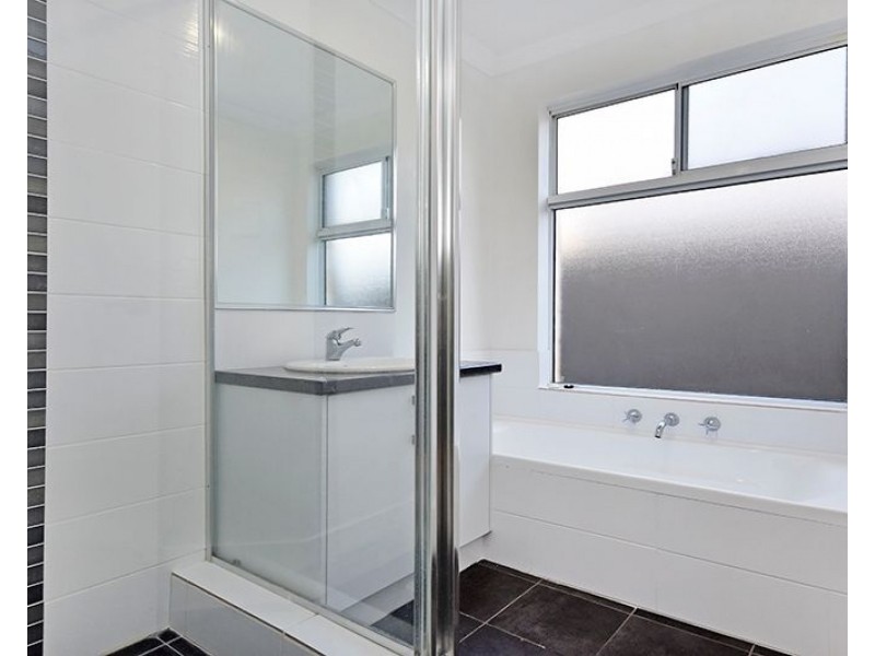 67 Waldeck Road, Caversham WA 6055