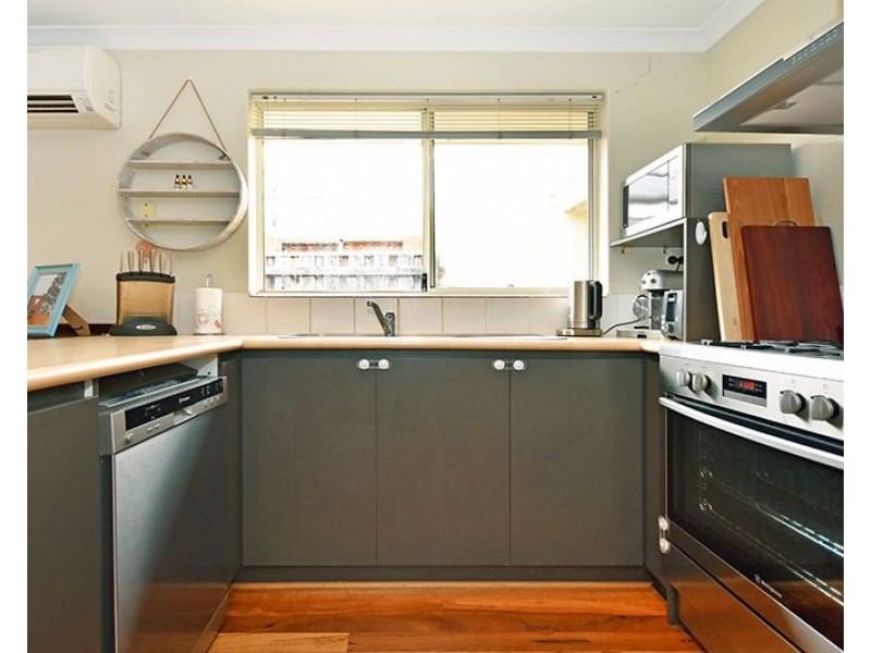 6 Cluny Way, Ellenbrook WA 6069