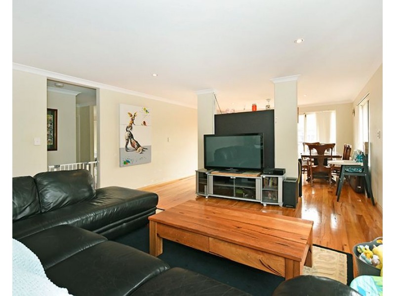 6 Cluny Way, Ellenbrook WA 6069