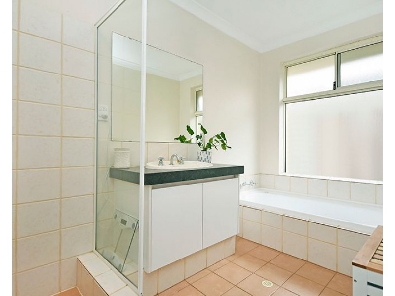 6 Cluny Way, Ellenbrook WA 6069