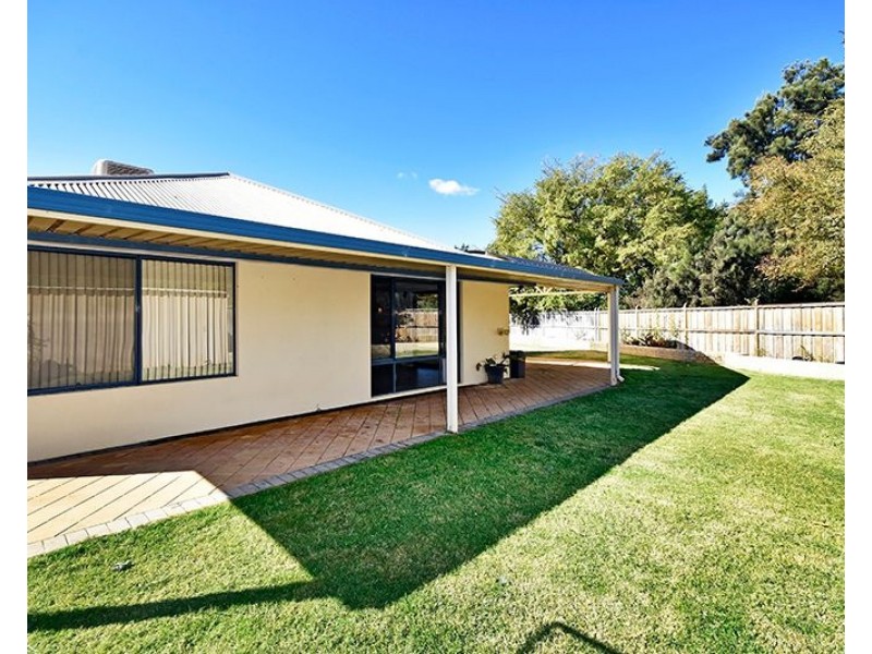 24 Springbrook Drive, Ellenbrook WA 6069