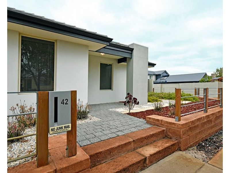42 Banrock Drive, Ellenbrook WA 6069