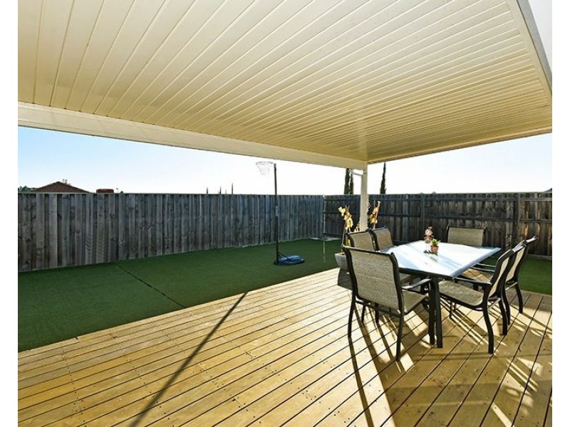 14 Rakich Drive, Ellenbrook WA 6069