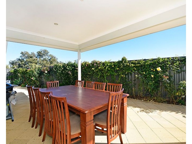 14 Holdsworth Avenue, Aveley WA 6069