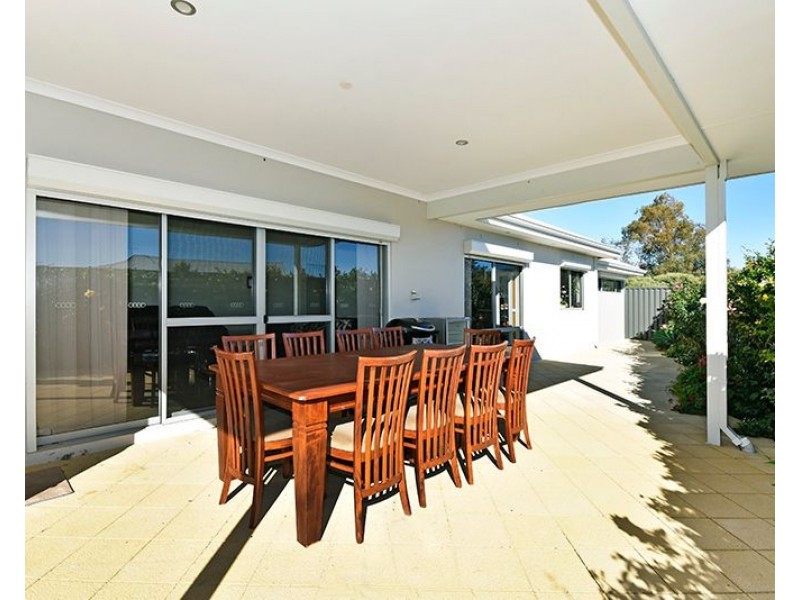 14 Holdsworth Avenue, Aveley WA 6069