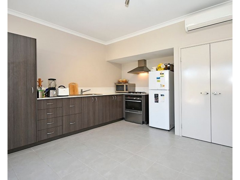 4 Minnie Lane, Ellenbrook WA 6069