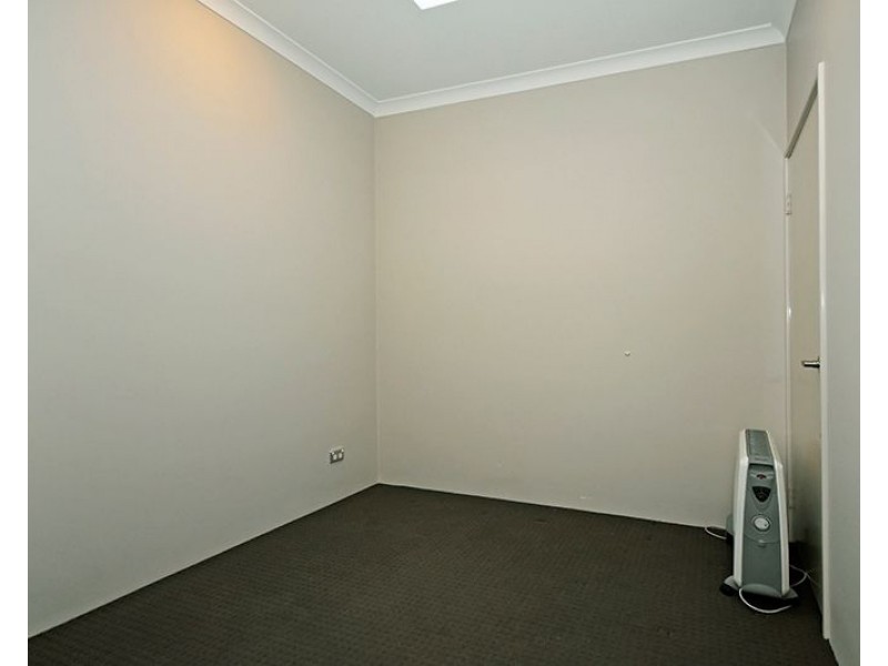 4 Minnie Lane, Ellenbrook WA 6069