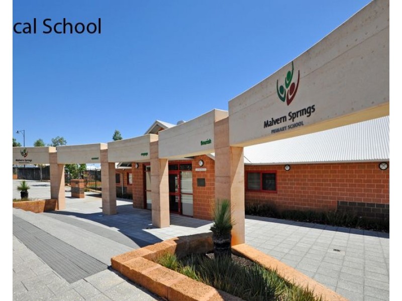 4 Minnie Lane, Ellenbrook WA 6069