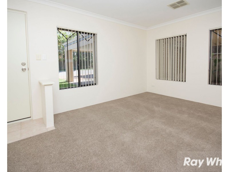 12 Napoli Avenue, Ellenbrook WA 6069