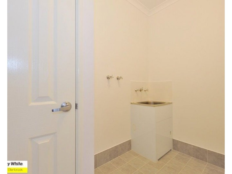 25 Oval Vista, Ellenbrook WA 6069