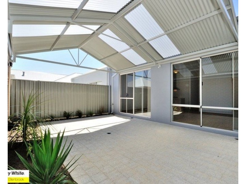 25 Oval Vista, Ellenbrook WA 6069