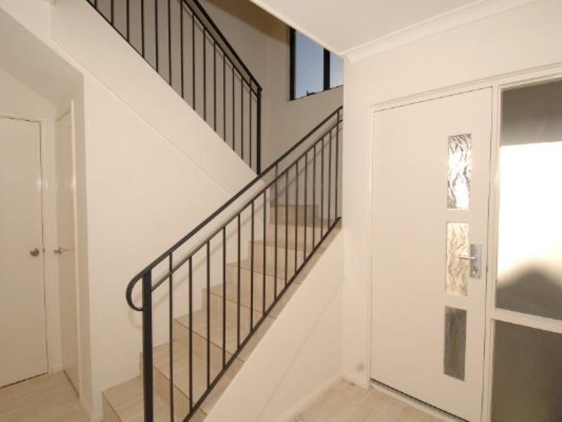 17c Woodchester Road, Nollamara WA 6061