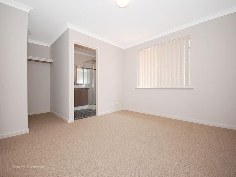 9 Rakich Drive, Ellenbrook WA 6069