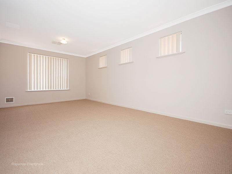 9 Rakich Drive, Ellenbrook WA 6069