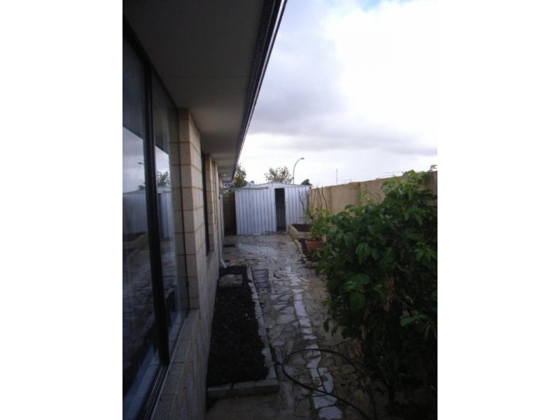 126 Larrawa Circle, Ellenbrook WA 6069