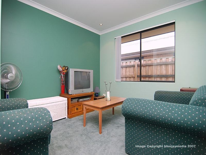 10 Coniston Drive, Ellenbrook WA 6069